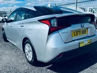 Used Toyota Prius 140 HP (102 kW) 2025 Silver Hatchback