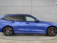 Used BMW 330 M Sport 288 HP (211 kW) 2024 Blue Estate