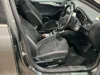 Used Ford Focus Zetec 95 HP (69 kW) 2019 Grey Estate