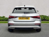 Używany Audi A3 Sport 147 KM (108 kW) 2023 Srebrny Sedan/Limuzyna