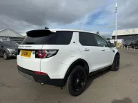 Used Land Rover Discovery Sport SE 180 HP (132 kW) 2017 White SUV