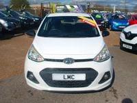 Used Hyundai i10 67 HP (49 kW) 2014 White Hatchback