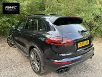 Used Porsche Cayenne 385 HP (283 kW) 2016 Blue SUV