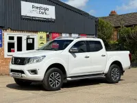 Used Nissan Navara Tekna 190 HP (139 kW) 2016 White Pickup