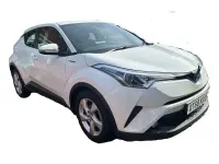 Used Toyota C-HR 122 HP (89 kW) 2019 White SUV