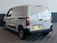Used Vauxhall Combo 100 HP (73 kW) 2024 White Van