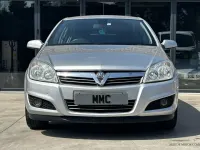 Used Vauxhall Astra SRi 138 HP (101 kW) 2007 Silver Hatchback