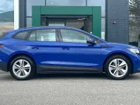 Usado Skoda Enyaq iV ecoSuite 131 kW (179 HP) 2022 Azul SUV