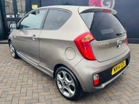 Used Kia Picanto 84 HP (61 kW) 2014 Silver Hatchback
