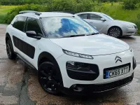 Used Citroën C4 Cactus Flair 2015 White Hatchback