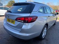 Second-hand Vauxhall Astra 110 CP (80 kW) 2017 Argintiu Break