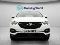 Used Vauxhall Grandland X Elite 130 HP (95 kW) 2019 White SUV