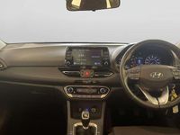 Used Hyundai i30 SE 120 HP (88 kW) 2023 Red Estate