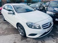Begagnad Mercedes A180 2013 Vit Halvkombi