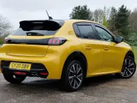 Used Peugeot 208 GT-line 129 HP (94 kW) 2020 Yellow Hatchback