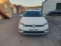 Begagnad VW Golf VII S 115 HK (84 kW) 2019 Vit Kombi