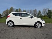 Used Hyundai i20 Classic 2012 White Hatchback