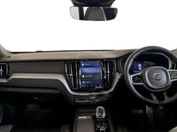 Used Volvo XC60 Plus 350 HP (257 kW) 2023 Gold SUV