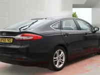 Używany Ford Mondeo Zetec 180 KM (132 kW) 2019 Czarny Hatchback