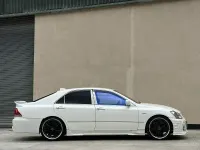 Used Toyota Crown 2004 White Sedan