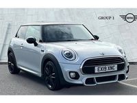 Used Mini Cooper Comfort 136 HP (100 kW) 2019 White silver Hatchback