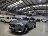 Used Volvo XC60 R-Design 250 HP (183 kW) 2018 Grey SUV