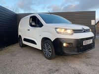 Used Citroën Berlingo 100 HP (73 kW) 2022 White MPV