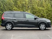 Usado Dacia Jogger Expression 110 HP (80 kW) 2023 Preto Monovolume