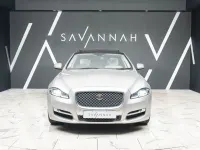 Usado Jaguar XJ Portfolio 300 HP (220 kW) 2017 Dourado Sedan
