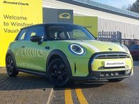 Used Mini Cooper Classic 136 HP (100 kW) 2022 Yellow Hatchback