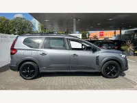 Used Dacia Jogger Extreme 140 HP (102 kW) 2023 Grey MPV