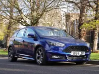Used Ford Focus ST 185 HP (136 kW) 2016 Blue Hatchback
