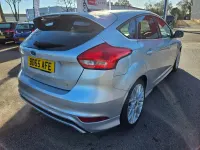 Used Ford Focus Zetec 125 HP (91 kW) 2015 Silver Hatchback