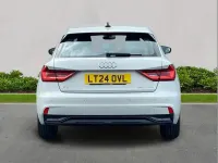 Usado Audi A1 Sport 108 HP (79 kW) 2024 Prateado SUV