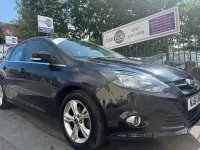 Used Ford Focus Zetec 125 HP (91 kW) 2011 Black Hatchback