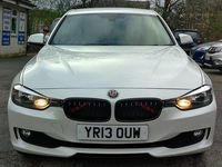 Begagnad BMW 318 Advantage 2013 Vit Sedan