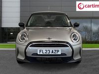 Usado Mini Cooper Classic 136 HP (100 kW) 2023 Prateado Citadino