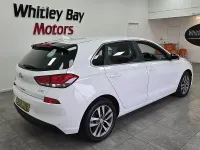 Used Hyundai i30 SE 120 HP (88 kW) 2018 White Hatchback
