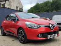 Used Renault Clio Dynamique 74 HP (54 kW) 2015 Red Hatchback