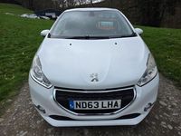 Used Peugeot 208 Allure 2014 White Hatchback