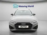 Usado Audi A4 Black Edition 150 CV (110 kW) 2021 Gris Familiar