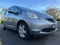 Used Honda Jazz ES 99 HP (72 kW) 2010 Silver Hatchback