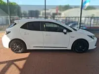 Used Toyota Corolla Design 122 HP (89 kW) 2019 White Hatchback