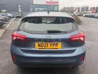 Begagnad Ford Focus Titanium 117 HK (86 kW) 2021 Blå Halvkombi