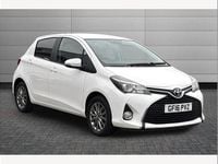 Used Toyota Yaris 99 HP (72 kW) 2016 White Hatchback