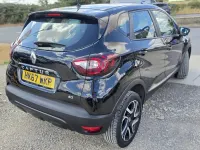 Used Renault Captur Dynamique 88 HP (64 kW) 2018 Black SUV
