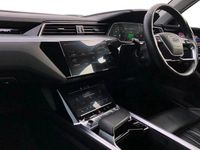 Używany Audi e-tron Comfort 300 kW (408 KM) 2019 Czarny SUV