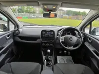 Used Renault Clio Play 90 HP (66 kW) 2019 White Hatchback