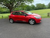 Used Renault Clio Dynamique 90 HP (66 kW) 2014 Red Hatchback