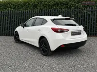 Used Mazda 3 100 HP (73 kW) 2016 White Hatchback